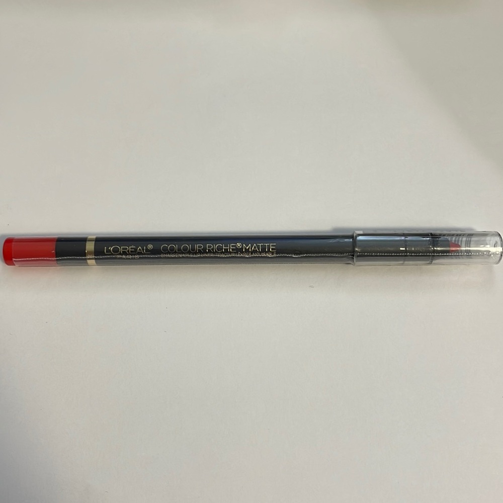 L’Oréal colour riche matte lip liner